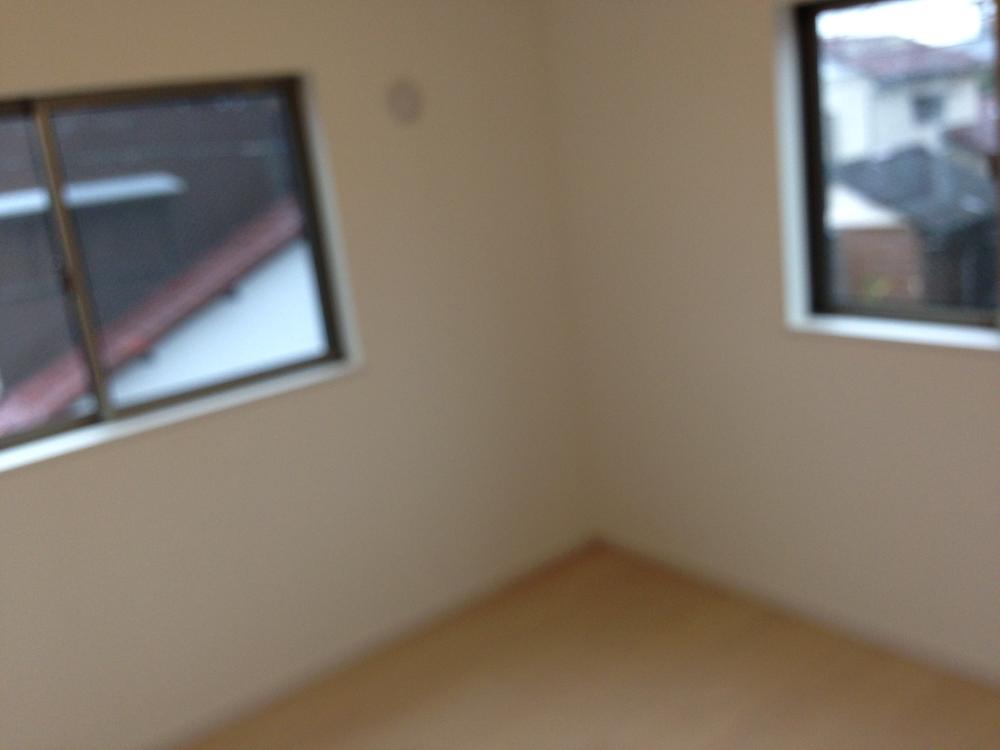 Non-living room. Local (12 May 2013) Shooting