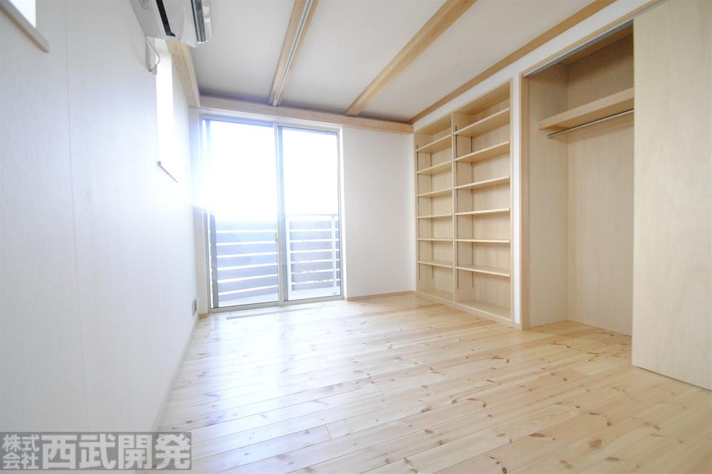 Non-living room. Western-style 7 Pledge With closet