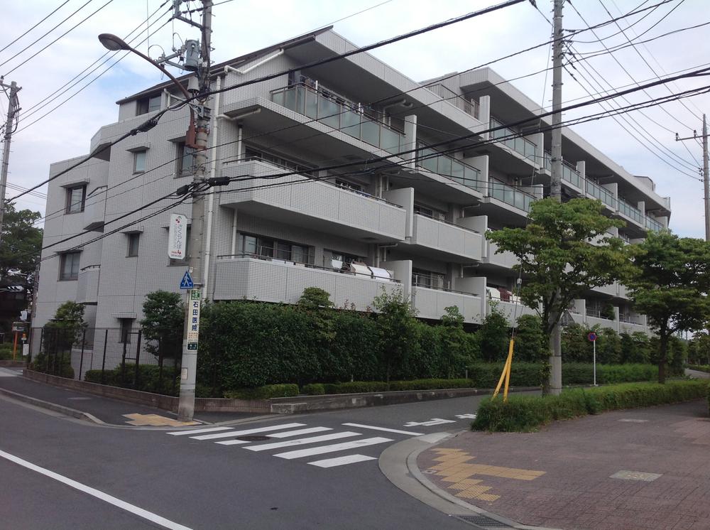 Local appearance photo. Local (10 May 2014) Shooting