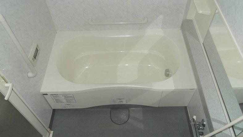 Bathroom. Indoor (10 May 2013) Shooting