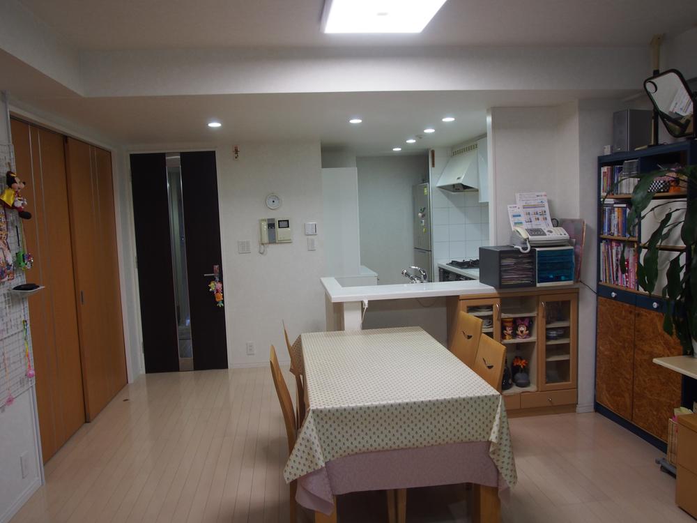 Living. Indoor (10 May 2013) Shooting