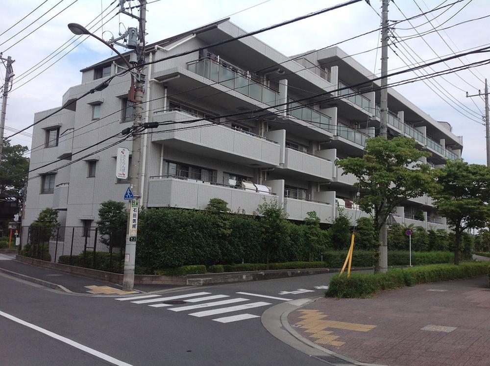 Local appearance photo. Local (10 May 2013) Shooting