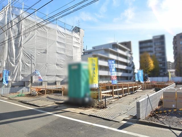 Local appearance photo. Local (12 May 2013) Shooting