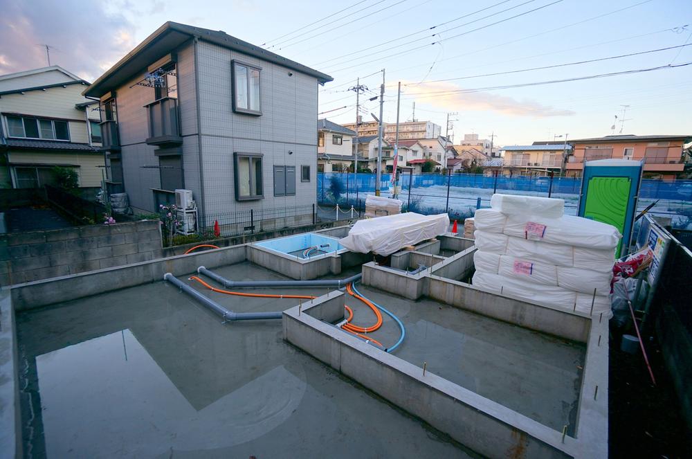 Local appearance photo. Local (12 May 2013) Shooting