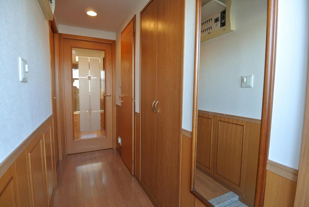 Entrance. Interior