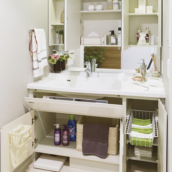  [Bathroom vanity] "Smart pocket", "three-sided mirror back storage", "wire basket", etc., Full of ideas that small can also be put away clean!  Wash bowl cleaning is effortless "counter-integrated", Adoption faucet that can be drawn head also