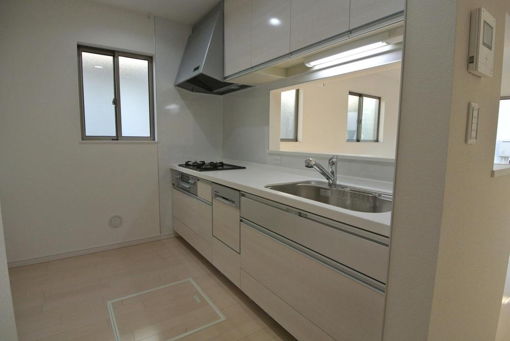 Same specifications photo (kitchen). Same specifications