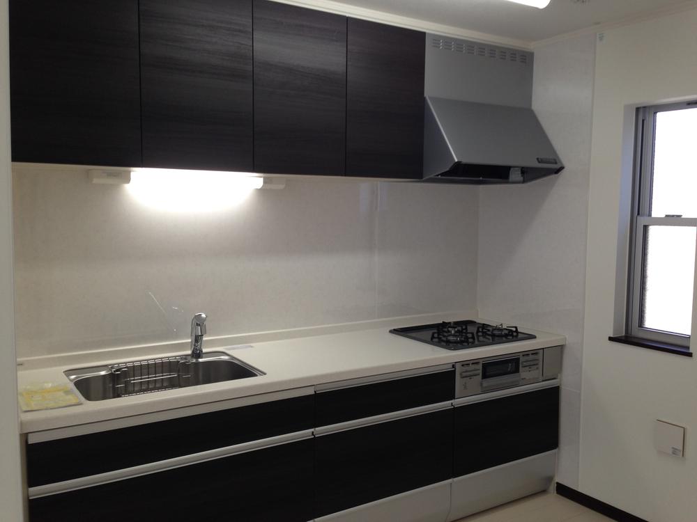 Kitchen. Local (12 May 2013) Shooting