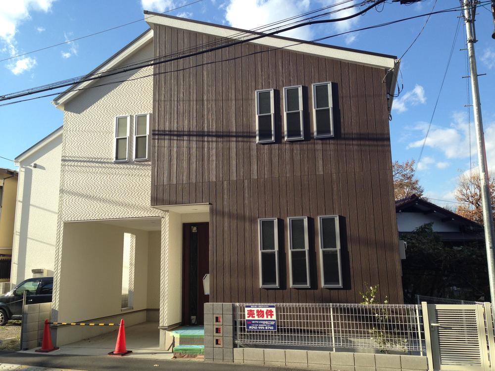 Local appearance photo. Local (12 May 2013) Shooting