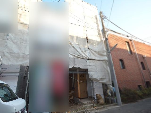 Local appearance photo. Building 2 Under construction