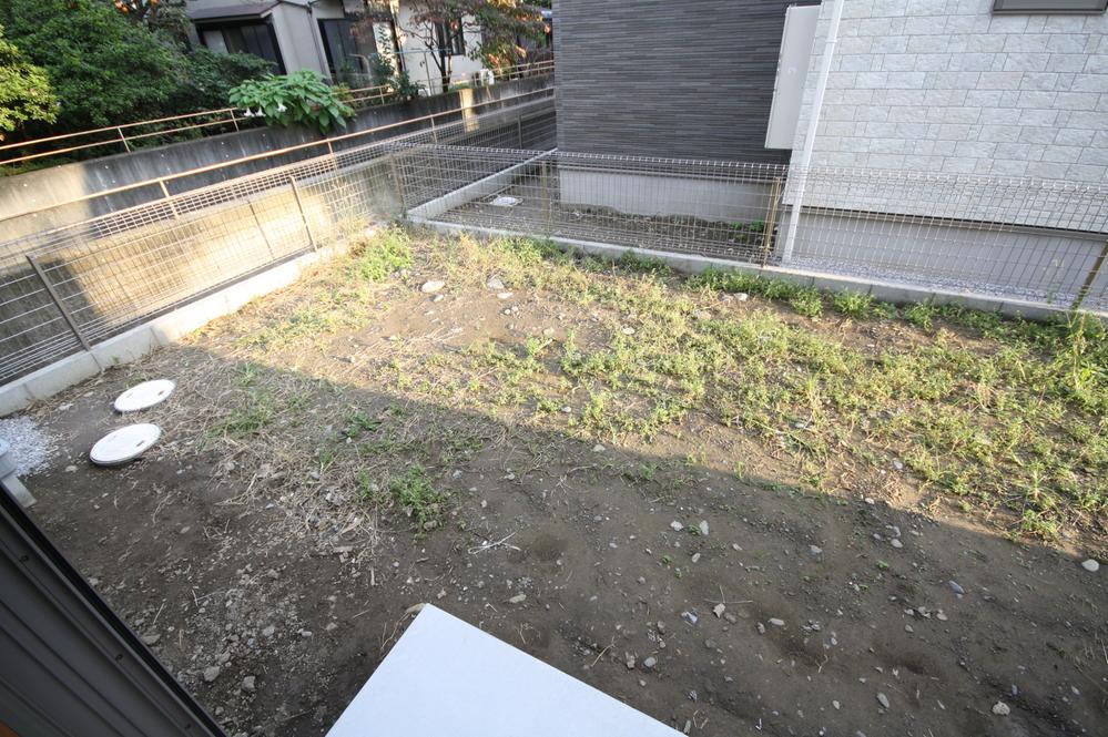 Garden. Local (11 May 2013) Shooting