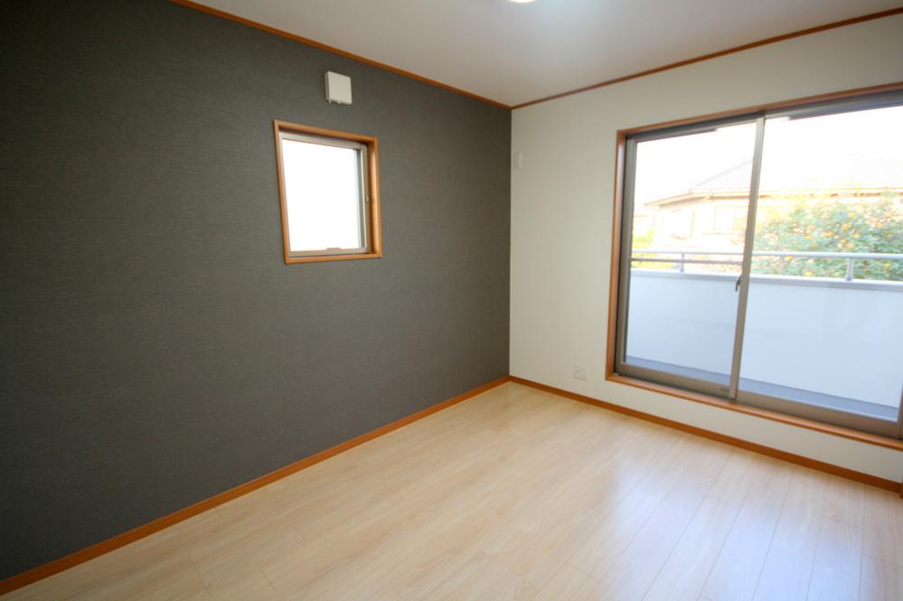 Non-living room. Local (11 May 2013) Shooting