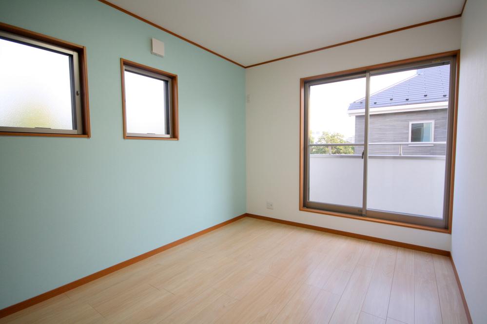 Non-living room. Local (11 May 2013) Shooting