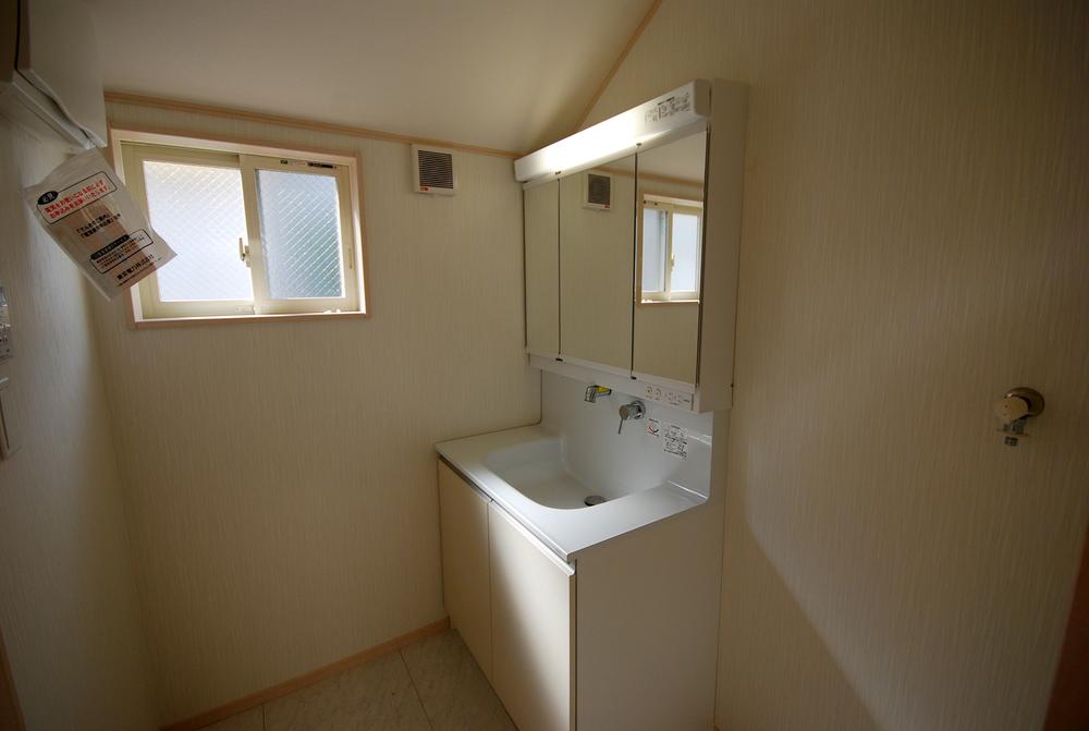 Same specifications photos (Other introspection). Seller construction cases