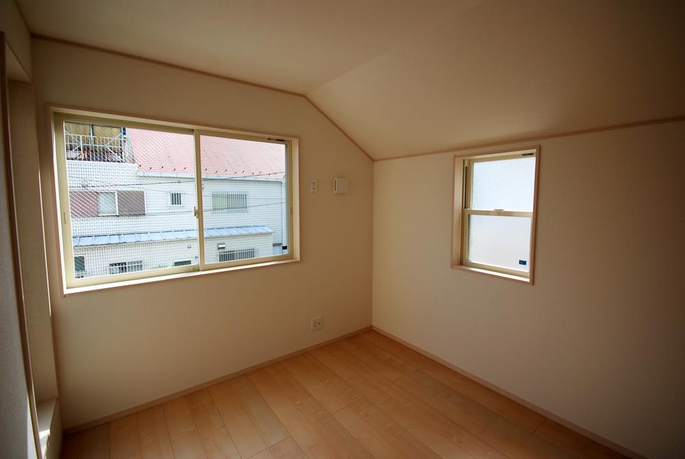 Same specifications photos (Other introspection). Seller construction cases