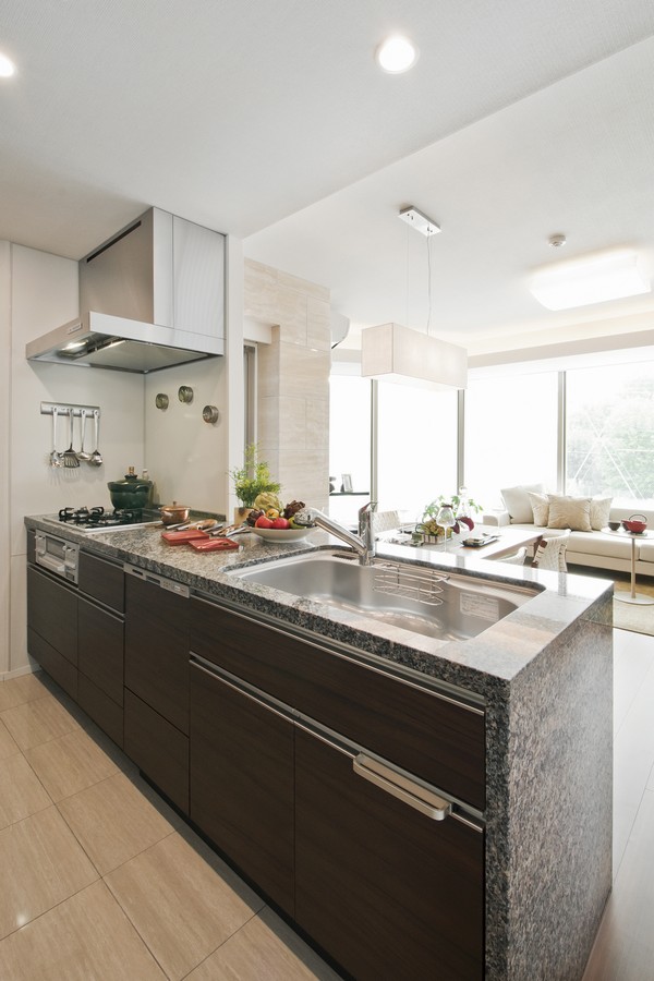 Sink before is wide open, Hand also bright kitchen to cook