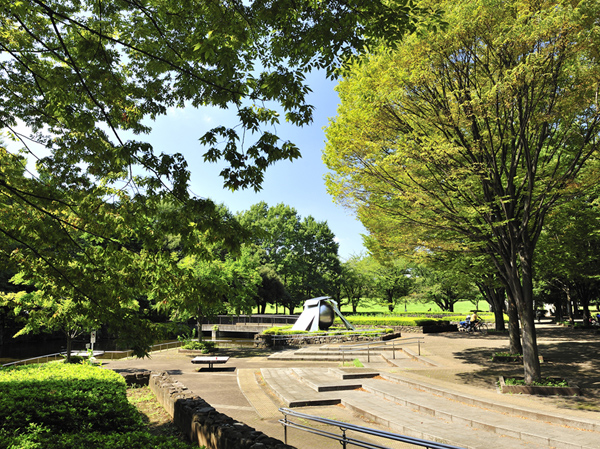 Surrounding environment. Fuchu Forest Park (about 1660m ・ 21 minutes walk)