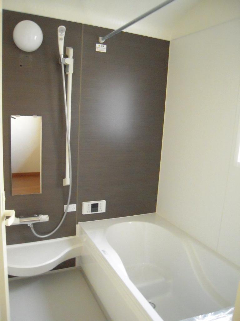 Bathroom. Indoor (11 May 2013) Shooting