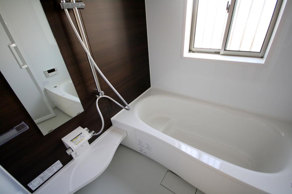 Bathroom. Local (2013 November shooting)