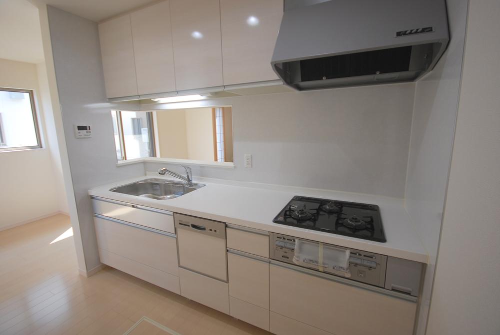 Same specifications photo (kitchen). Example of construction