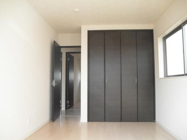 Same specifications photos (Other introspection). Western-style construction cases