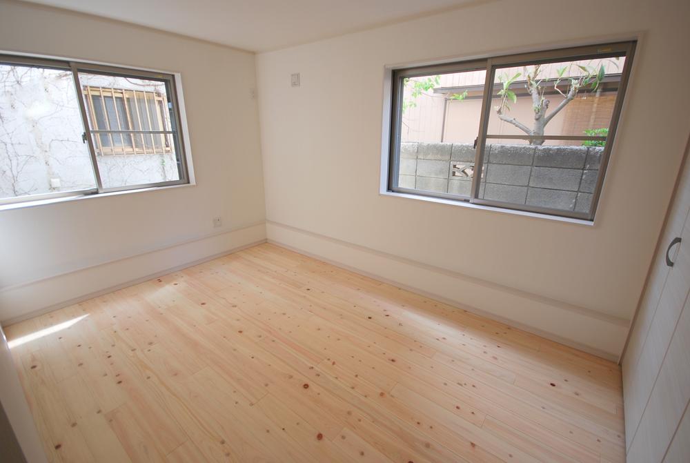 Other introspection. Indoor (June 2013) Shooting