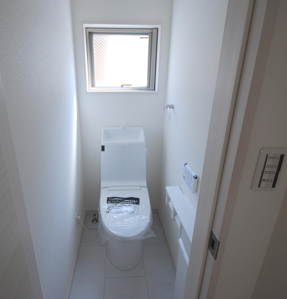 Toilet. Indoor (June 2013) Shooting