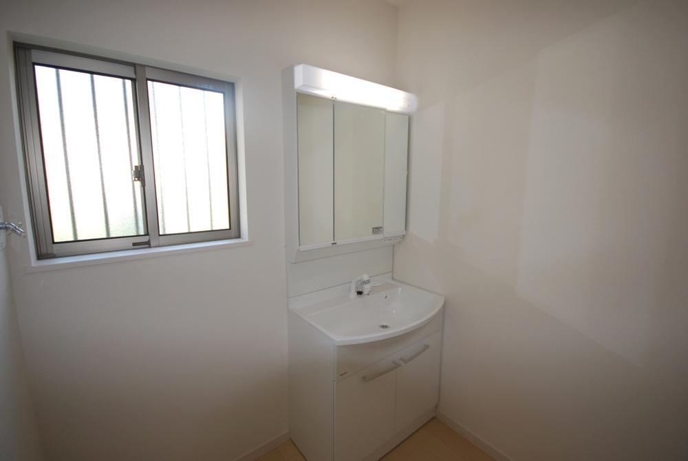 Same specifications photos (Other introspection). Example of construction