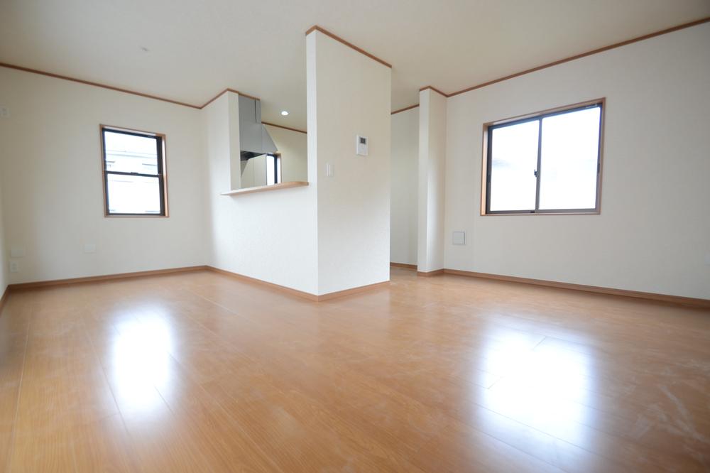 Kitchen. LDK15 Pledge Counter Kitchen