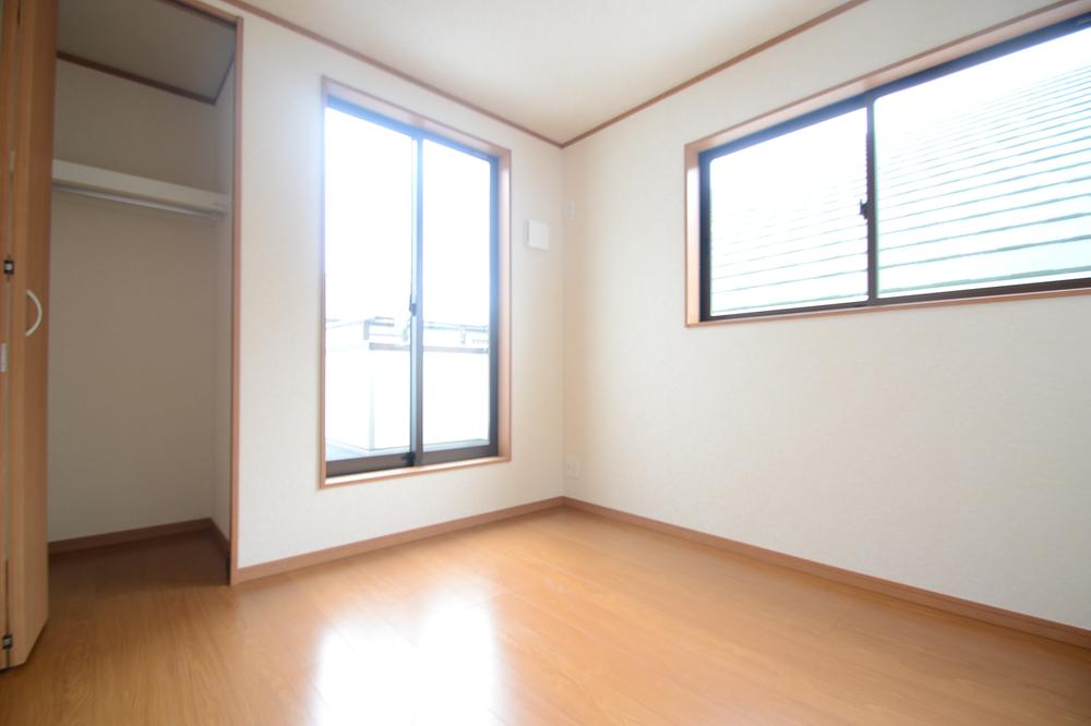 Non-living room. Western-style 4.5 Pledge With closet