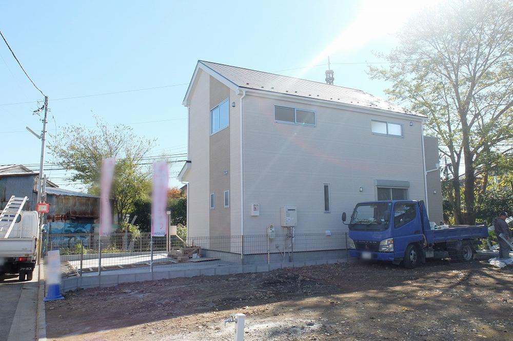 Local photos, including front road