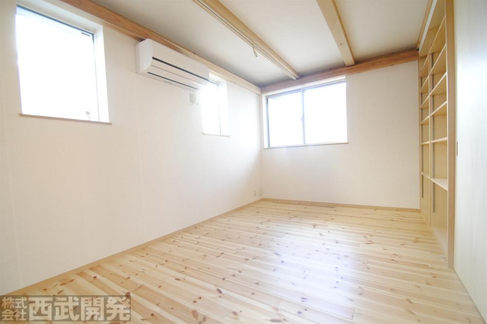 Non-living room. Western-style 7 Pledge With closet