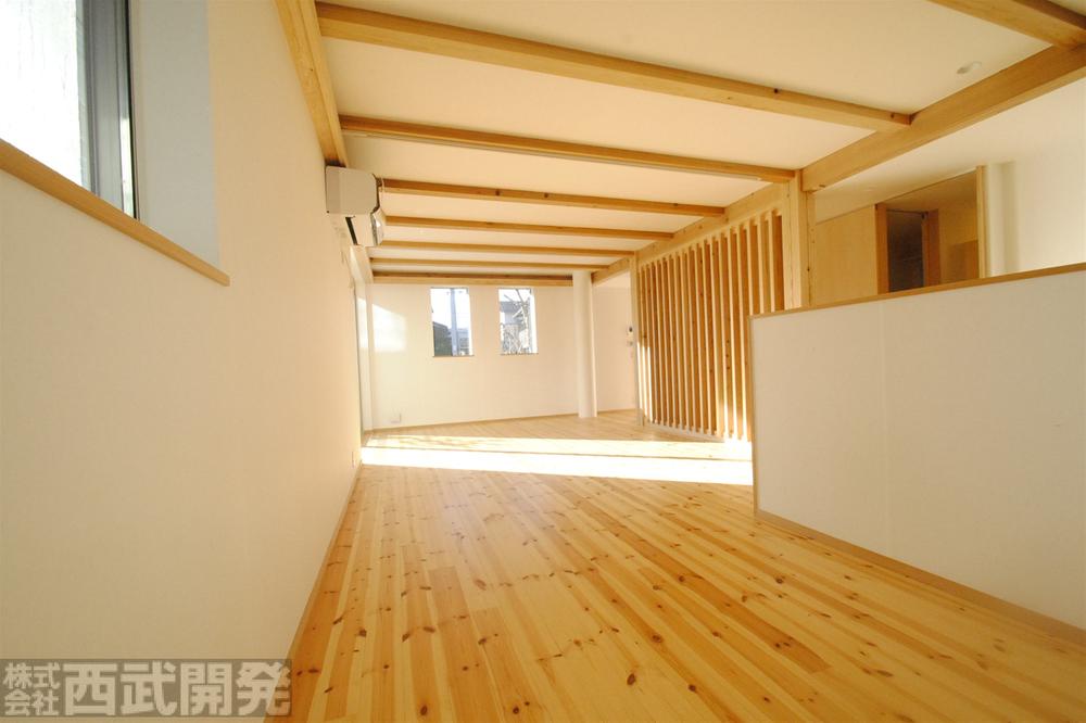 Living. LDK22.5 Pledge Counter Kitchen