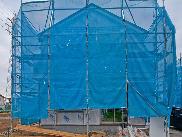 Local appearance photo. Local (11 May 2013) Shooting