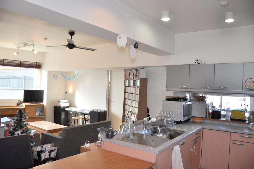 Living. Indoor (12 May 2013) Shooting