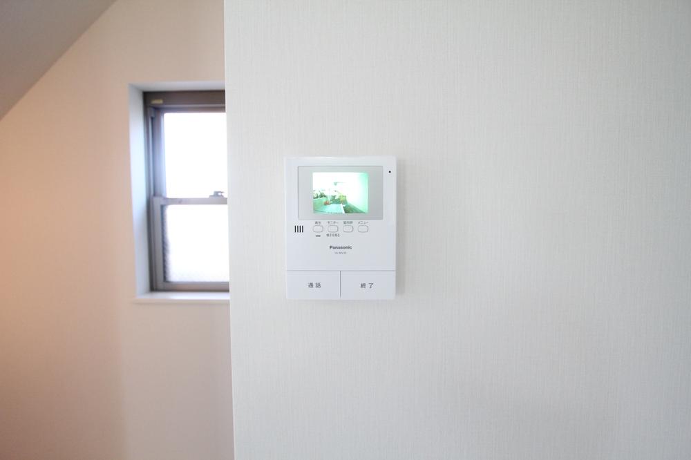 Other. TV monitor with intercom