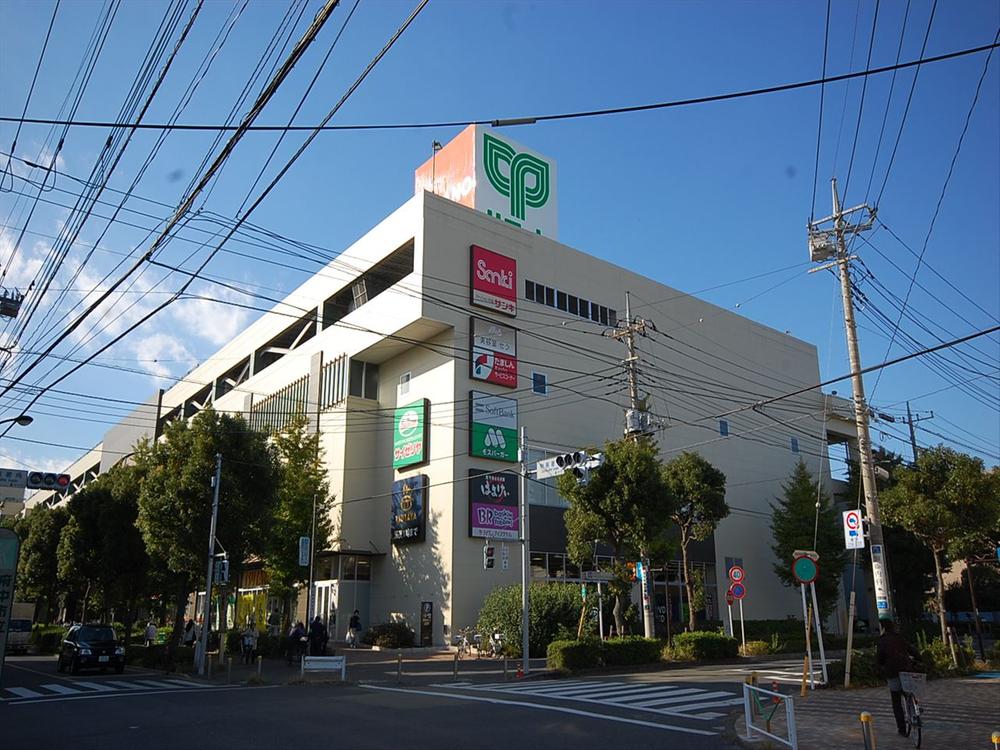 Shopping centre. Until MINANO 1685m