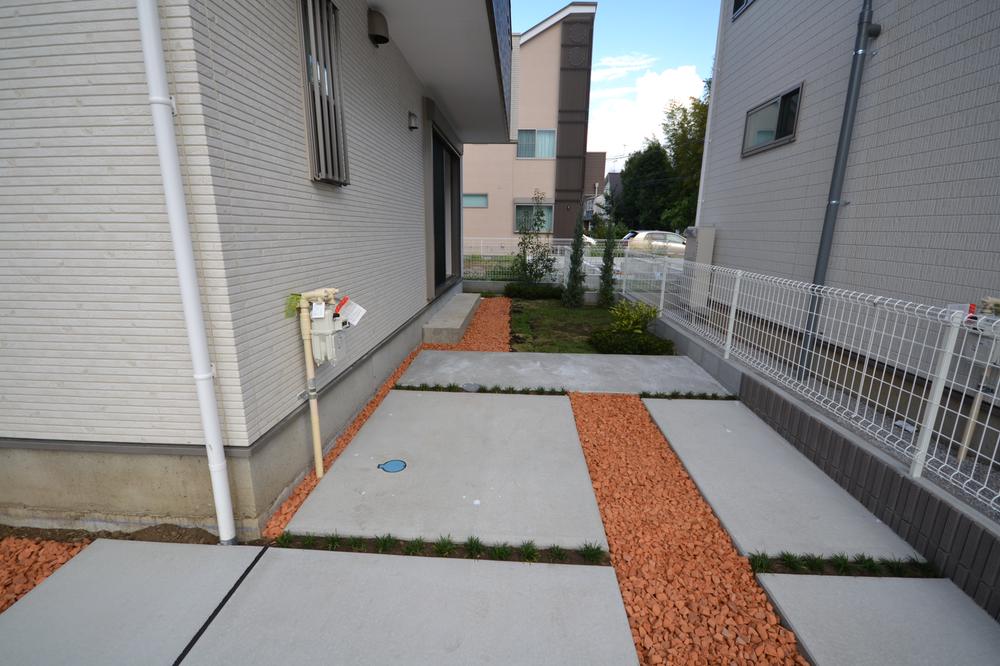 Parking lot. Local (September 2013) Shooting