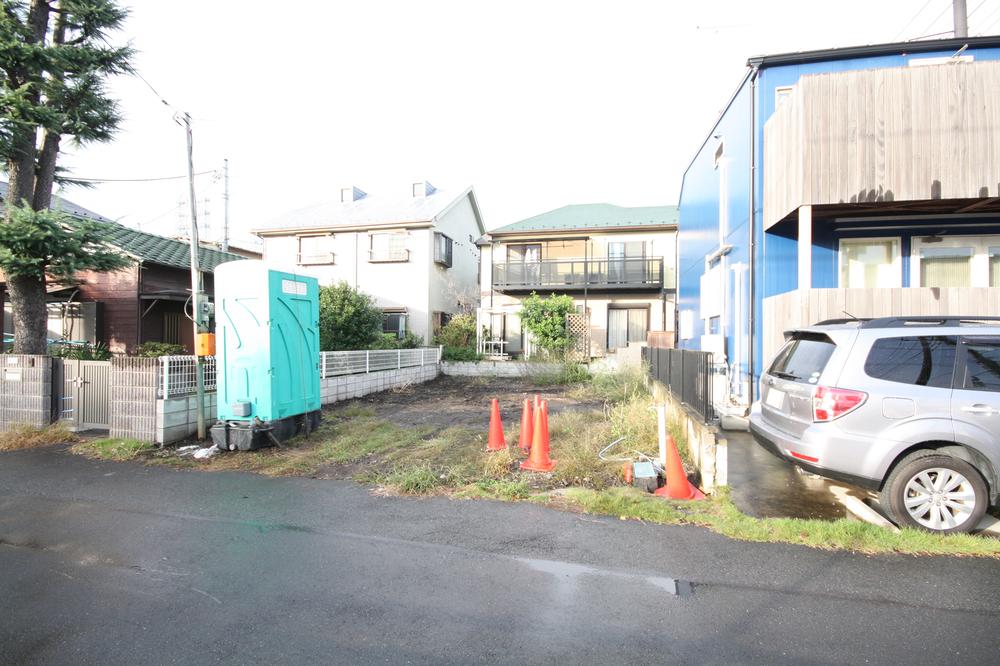 Local appearance photo. Local (10 May 2013) Shooting