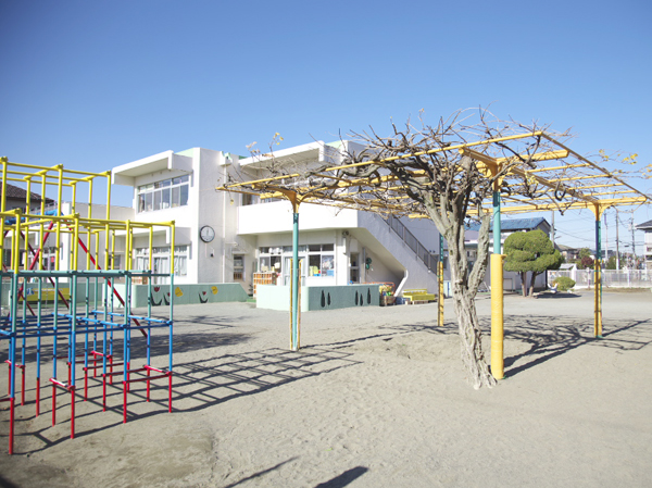 Asahi nursery (8-minute walk / There is also a play equipment, such as about 600m) Blanco and Sand. Also characteristic education through the cultivation and harvesting of in the field. (FY2013) En遊 open also available, Also nursery worries and anxiety is me riding on the Consultation on child-rearing