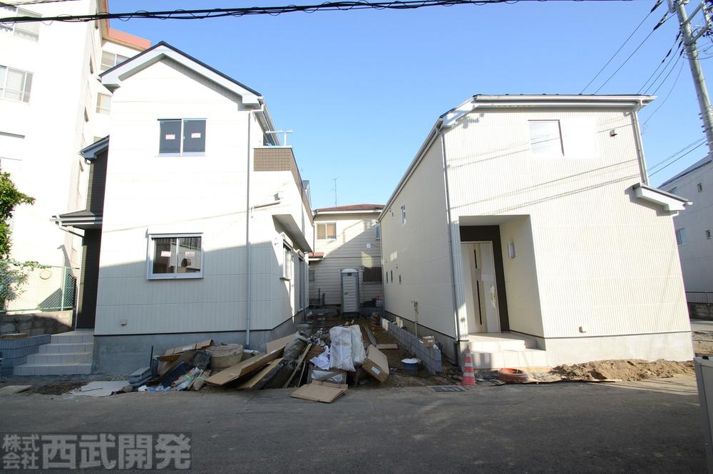 Local photos, including front road. Local (11 May 2013) Shooting This selling local