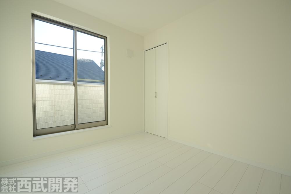 Non-living room. O Building Western-style 4.5 Pledge With closet South balcony surface