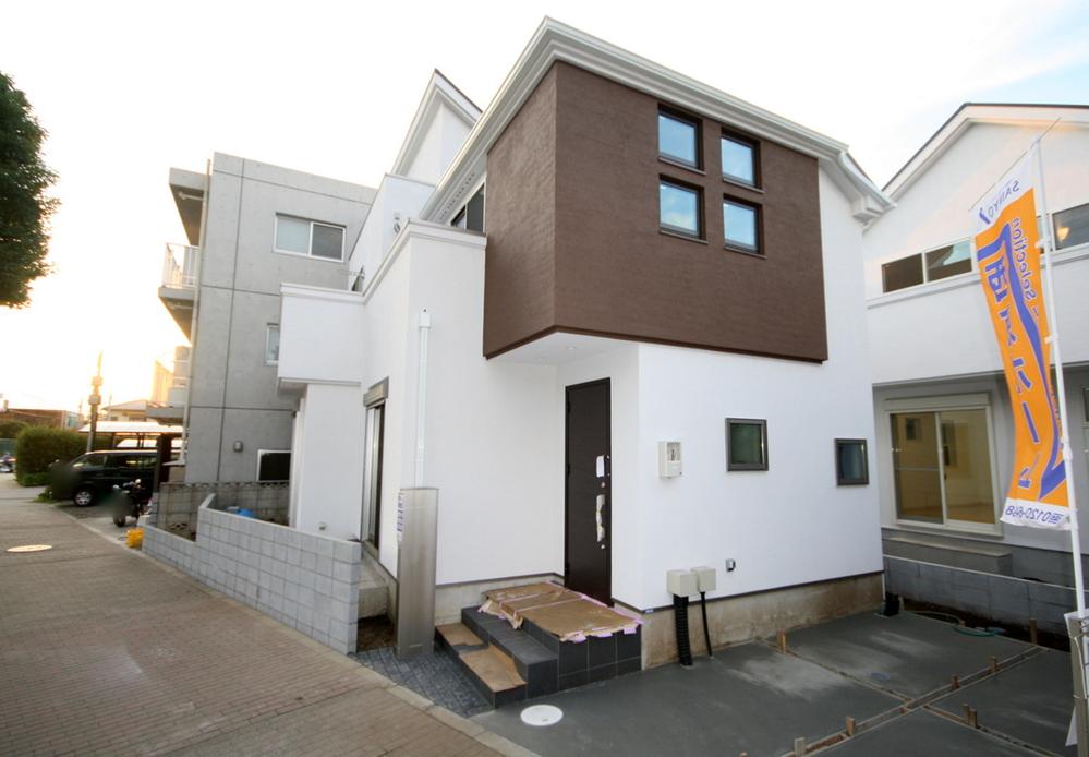 Local appearance photo. Local (September 2013) Shooting Building 3