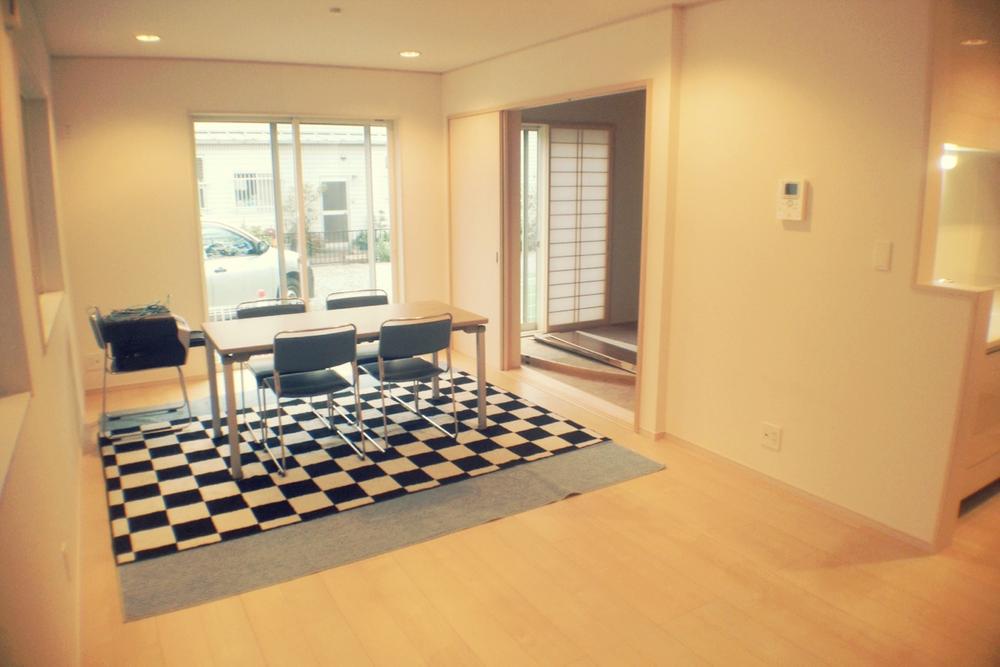 Living. Indoor (10 May 2013) Shooting