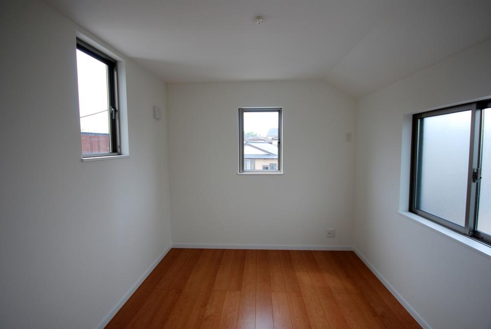 Same specifications photos (Other introspection). Seller construction cases