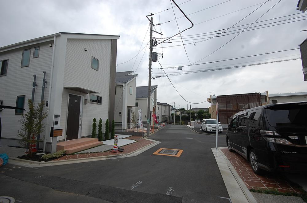 Local photos, including front road. Local (10 May 2013) Shooting