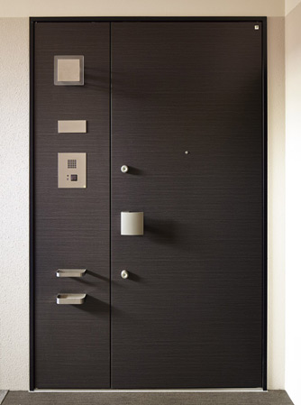 Security.  [CP Mark certified entrance door] Pry or incorrect tablets, It has adopted the entrance door of the CP certification system compatible with a high security performance against such duplication of key. (Same specifications)
