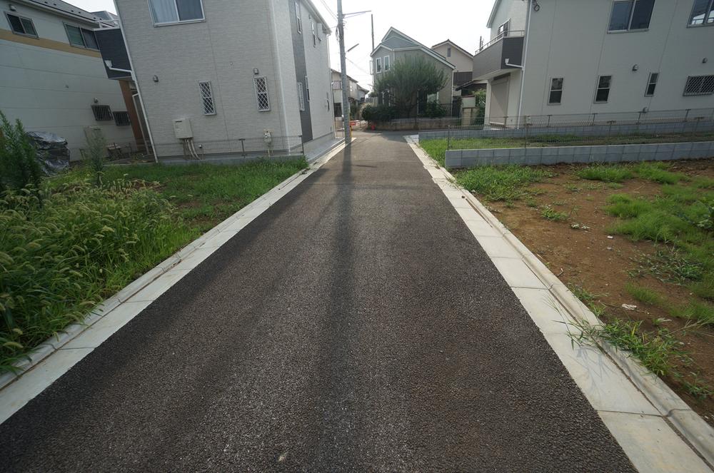 Local photos, including front road. Local (July 2013) Shooting