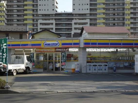 Convenience store. MINISTOP 240m to Fuchu Koremasa shop