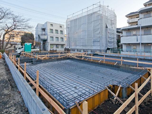 Local appearance photo. Local (12 May 2013) Shooting